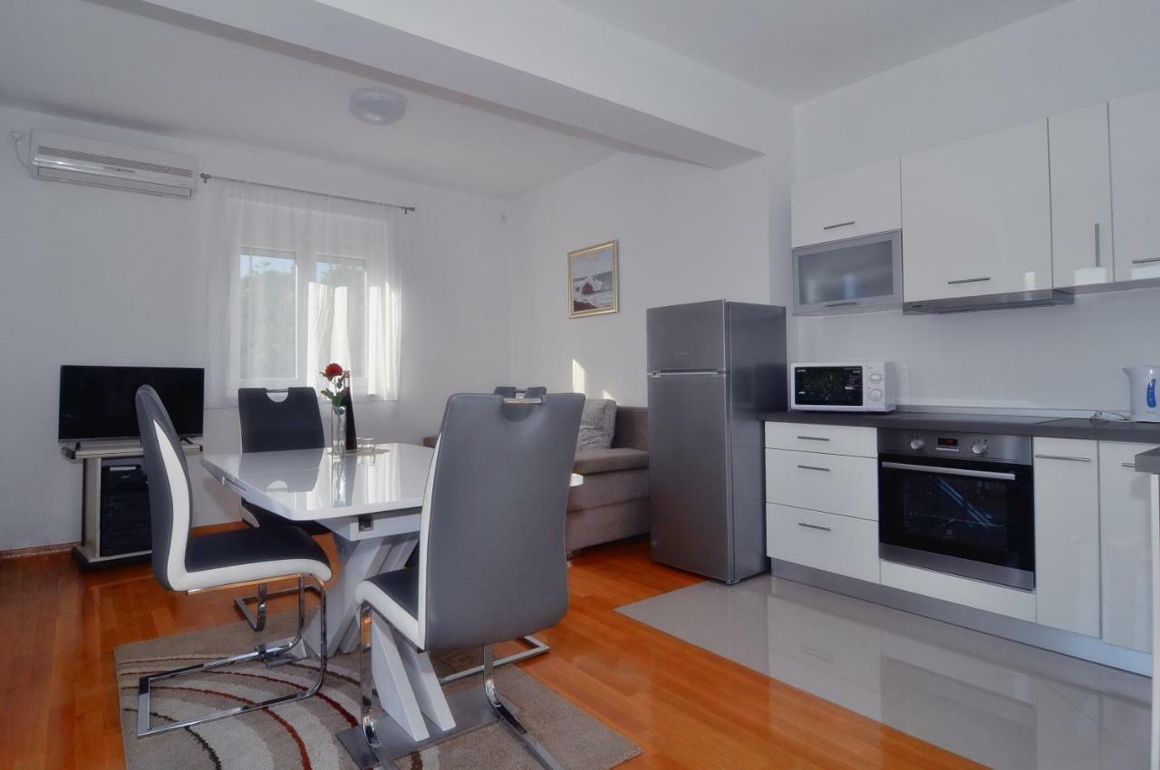 Edita Apartment *