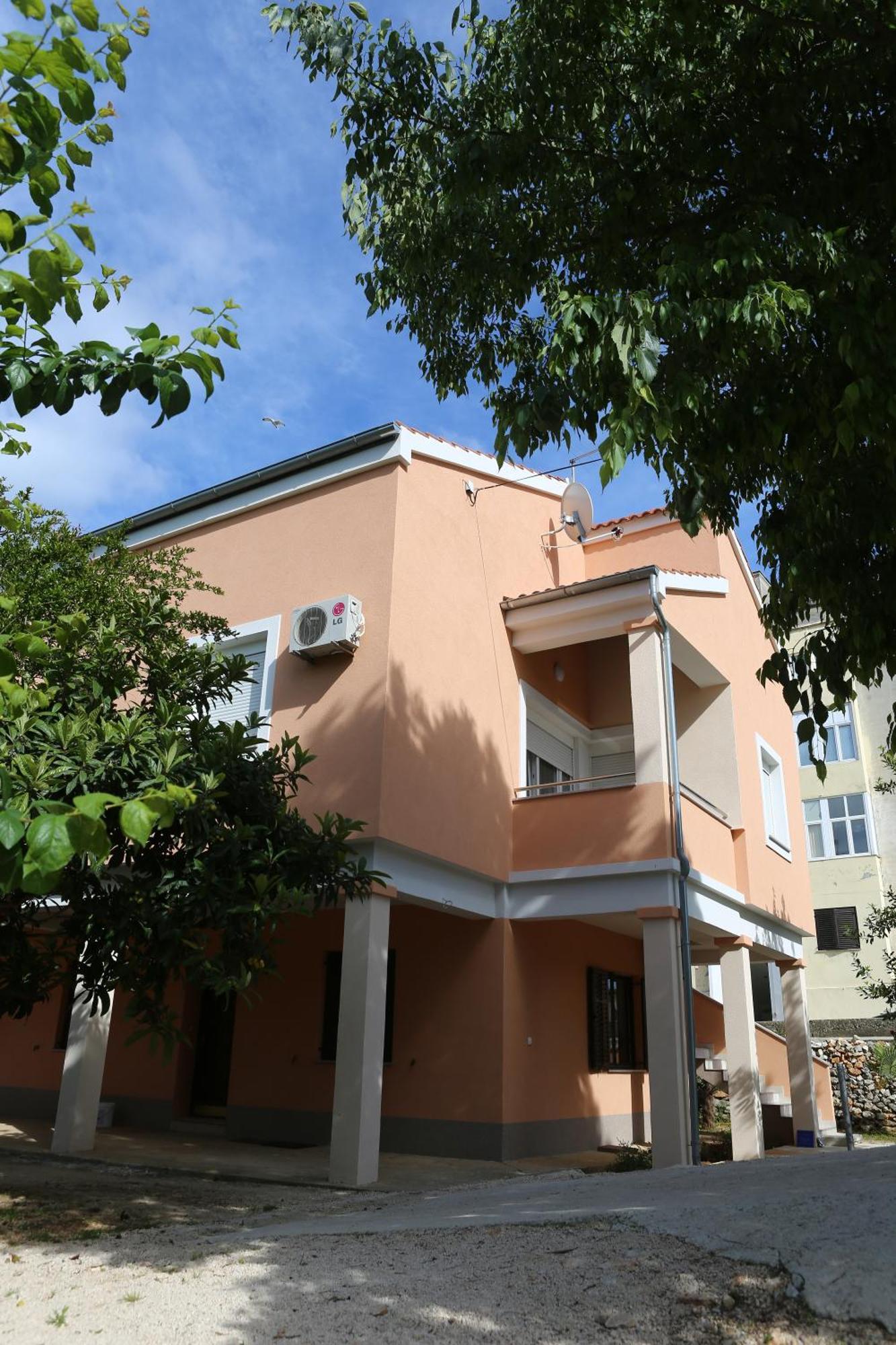 Edita Apartment *