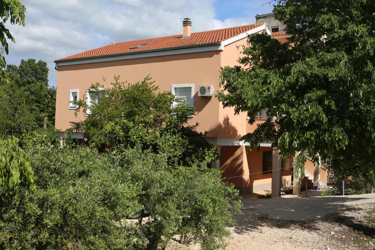 Apartment Edita *