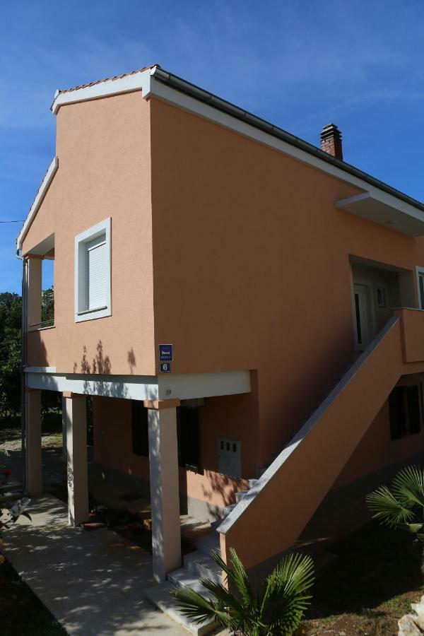 Apartma Edita *